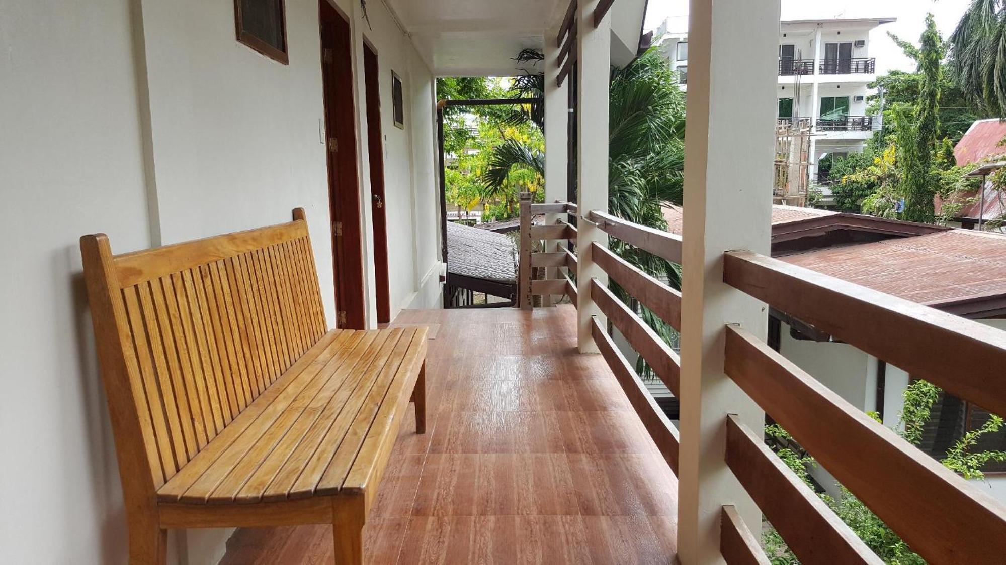 Urbanview Bnky Bed And Breakfast Palawan By Reddoorz El Nido Exterior foto